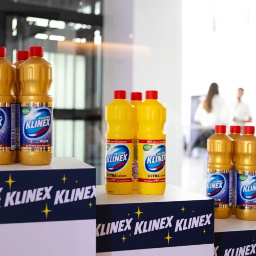 Clean & Flex with Klinex: Η χλωρίνη Klinex κάνει φλεξ στην καθαριότητα σε μια μοναδική εκδήλωση