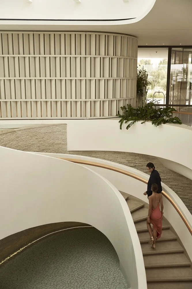 Η μαγεία των γιορτών ζωντανεύει στο ONE&ONLY AESTHESIS