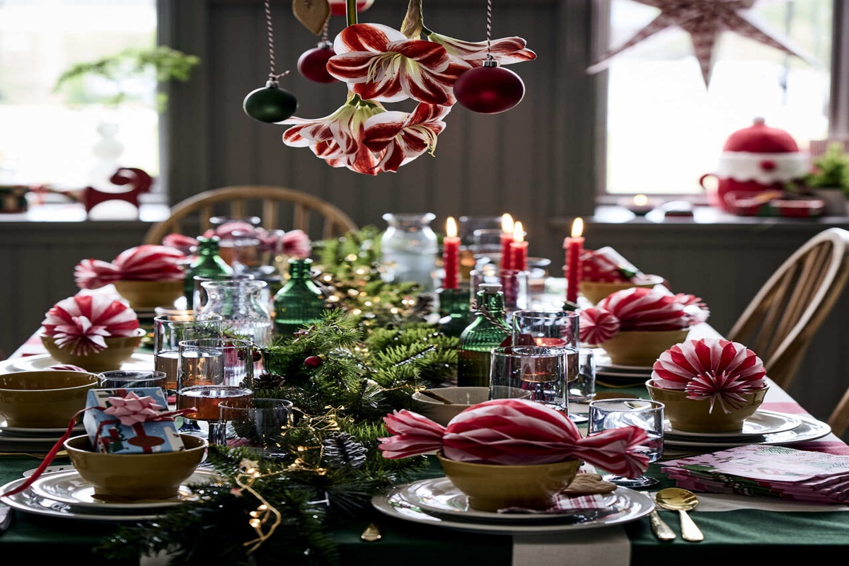 Η ΙΚΕΑ υποδέχεται τις γιορτές με νέα προϊόντα που γεμίζουν με φως και έμπνευση το σπίτι