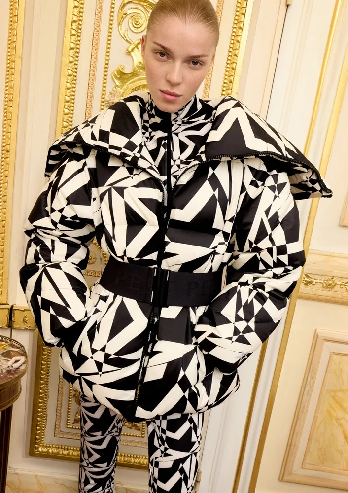 Η H&M συνεργάζεται με την PERFECT MOMENT για μια APRES-SKI συλλογή