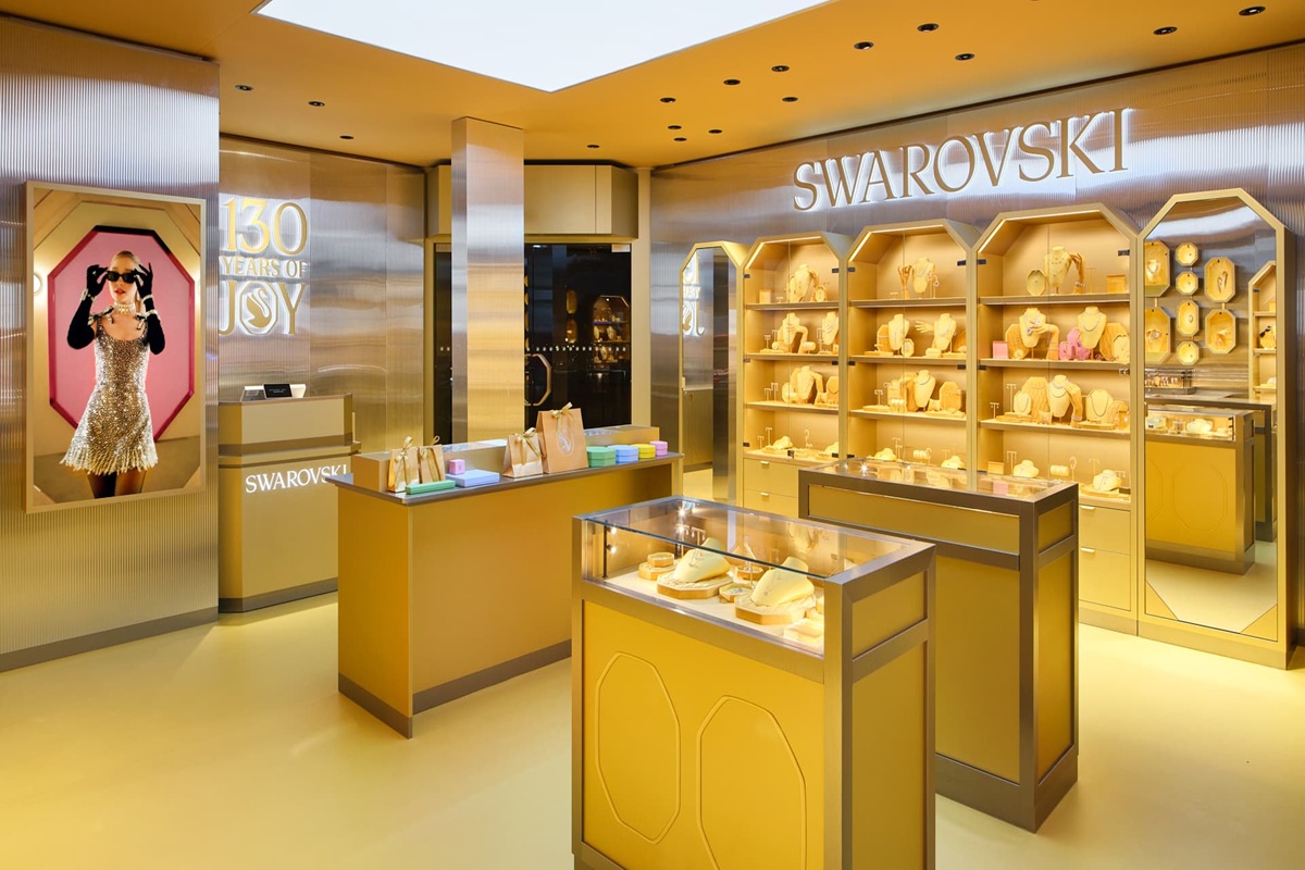 Η Swarovski Φωτίζει το Παρίσι ως Αποκλειστικός Χορηγός της Εορταστικής Φωταγώγησης των Ηλυσίων Πεδίων