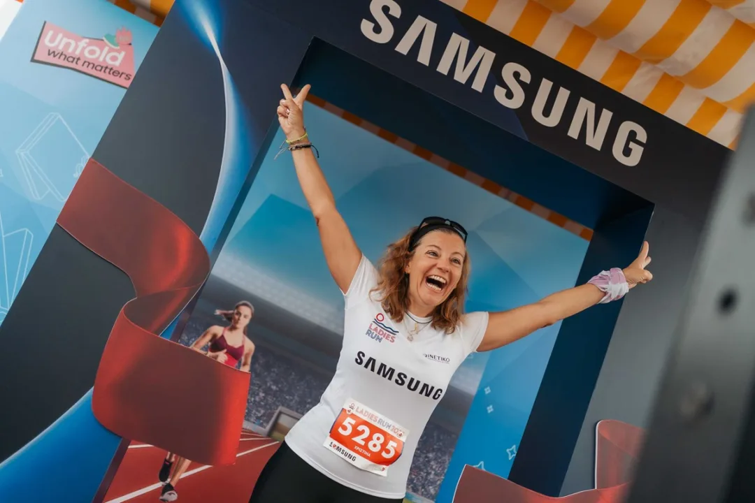 Η Samsung Electronics Hellas έδωσε τον ρυθμό στο Ladies Run 2025 με Galaxy συσκευές