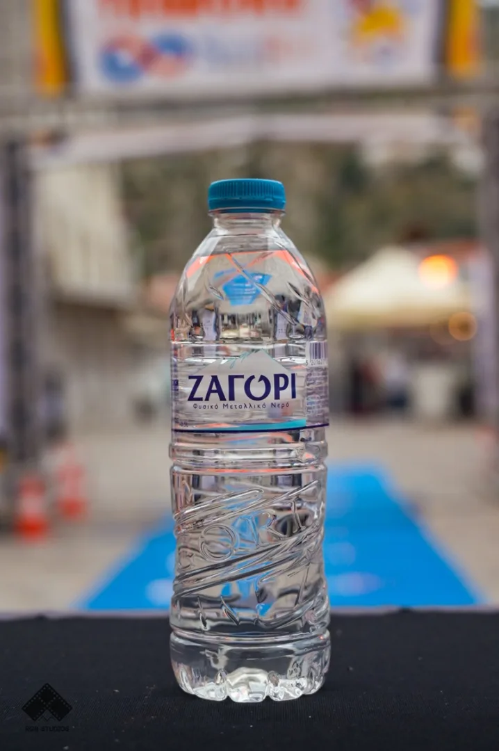 Φυσικό Μεταλλικό Νερό ΖΑΓΟΡΙ: Επίσημος Χορηγός Ενυδάτωσης στο SwimRun Hellas | Hydra 2025