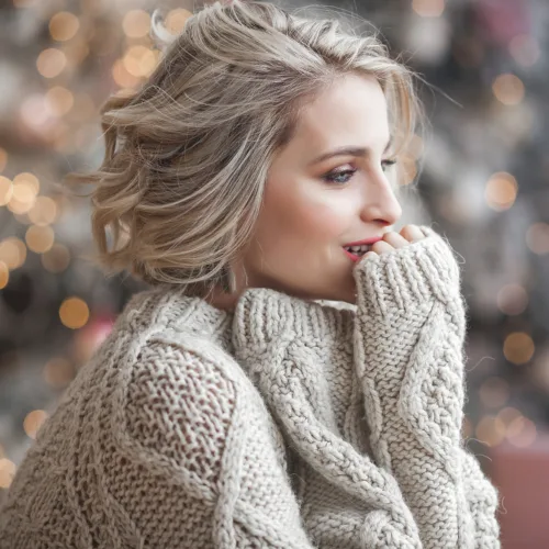 Πώς να διατηρήσεις τα μαλλιά σου υγιή, λαμπερά και ενυδατωμένα όλο τον χειμώνα