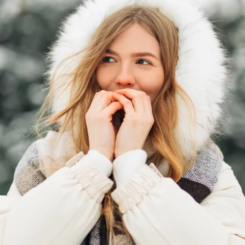 5 χειμωνιάτικες ρουτίνες ομορφιάς που αλλάζουν εντελώς την επιδερμίδα σου