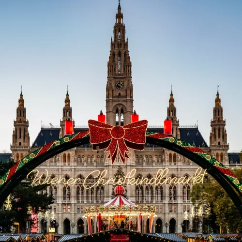 Χριστούγεννα στη Βιέννη: Η ευρωπαϊκή πρωτεύουσα που μοιάζει να γεννήθηκε για τις γιορτές