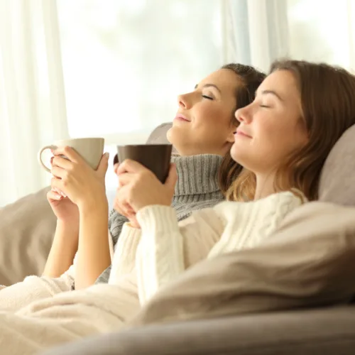 Weekend reset: Πώς να κάνεις επανεκκίνηση στο σώμα και το μυαλό σου μέχρι τη Δευτέρα