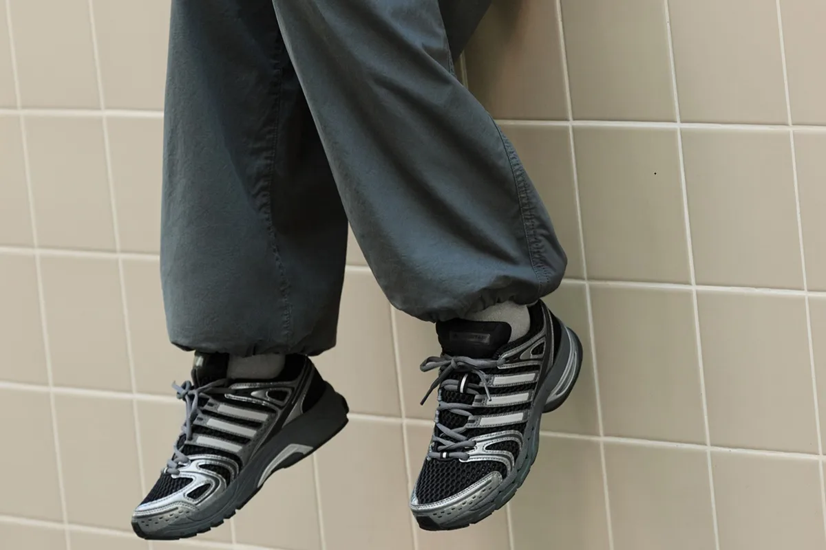 Η ADIDAS Επαναλανσάρει το αυθεντικό ADISTAR CONTROL 5