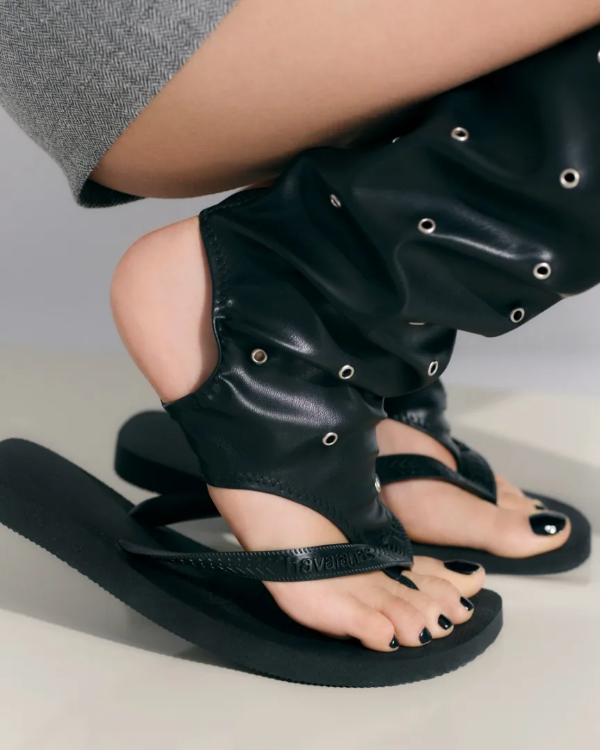 Το Icon, σε νέα μορφή: havaianas και Gimaguas επανασυστήνουν τη σαγιονάρα μέσα από ένα τολμηρό leg warmer