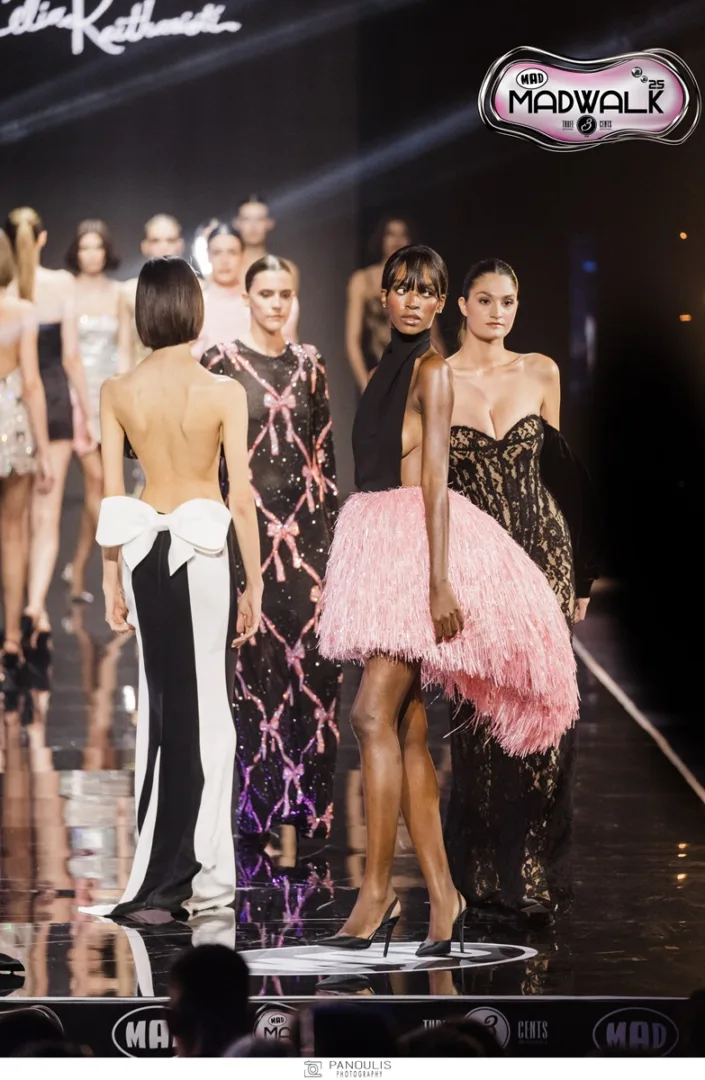 MadWalk 2025 by Three Cents : Η μόδα και η μουσική «έγραψαν ιστορία» σε ένα sold-out show