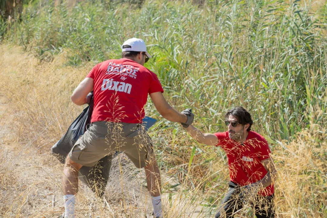 Καθάρισε σε Βάθος - Καθάρισε στην Πηγή: 6 χρόνια δράσεων και 60 καθαρισμοί σε όλη την Ελλάδα από το Dixan