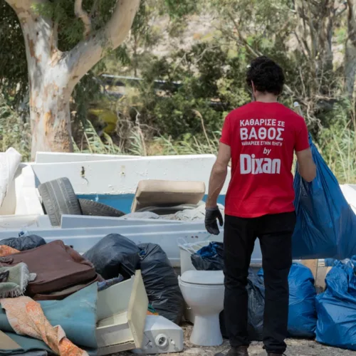 Καθάρισε σε Βάθος - Καθάρισε στην Πηγή: 6 χρόνια δράσεων και 60 καθαρισμοί σε όλη την Ελλάδα από το Dixan