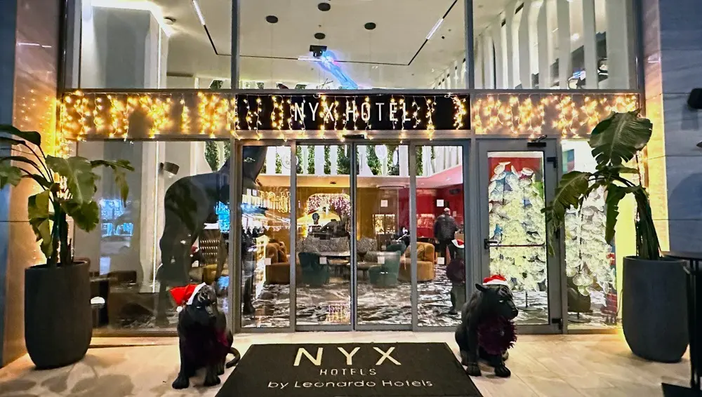 Merry NYXmas: Το νέο city spot της Τσιμισκή «σερβίρει» τη δική του γιορτινή πρόταση