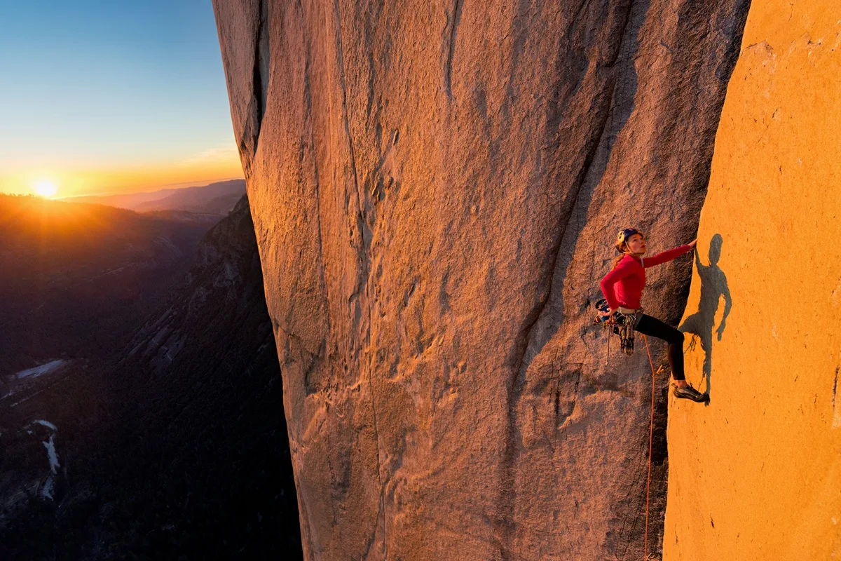 Η Red Bull αθλήτρια,Sasha DiGiulian, είναι η πρώτη γυναίκα που πραγματοποιεί ελεύθερη ανάβαση στη μεγαλύτερη διαδρομή του El Capitan