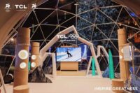 Η TCL παρουσιάζει την “Wishes for Greatness” Winter Wonderland με την Τελετή Φωταγώγησης του Χριστουγεννιάτικου Δέντρου στο Μιλάνο