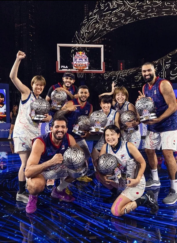 Η Αίγυπτος και η Ιαπωνία στέφθηκαν Πρωταθλήτριες καθώς οι Παγκόσμιοι Τελικοί του Red Bull Half Court φώτισαν το Ντουμπάι