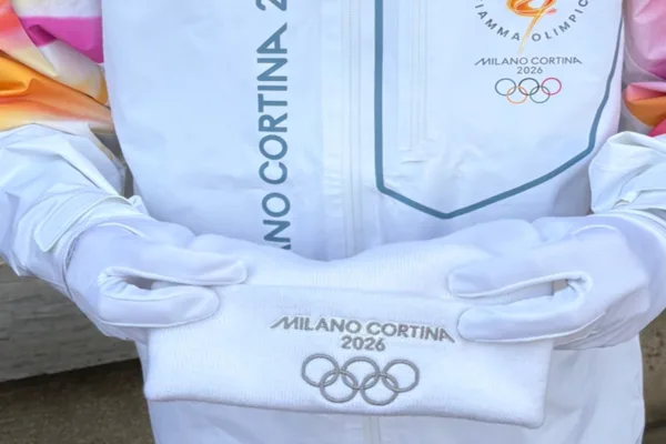 Η TCL στη Λαμπαδηδρομία για τους Χειμερινούς Ολυμπιακούς Αγώνες “Μιλάνο – Κορτίνα 2026”