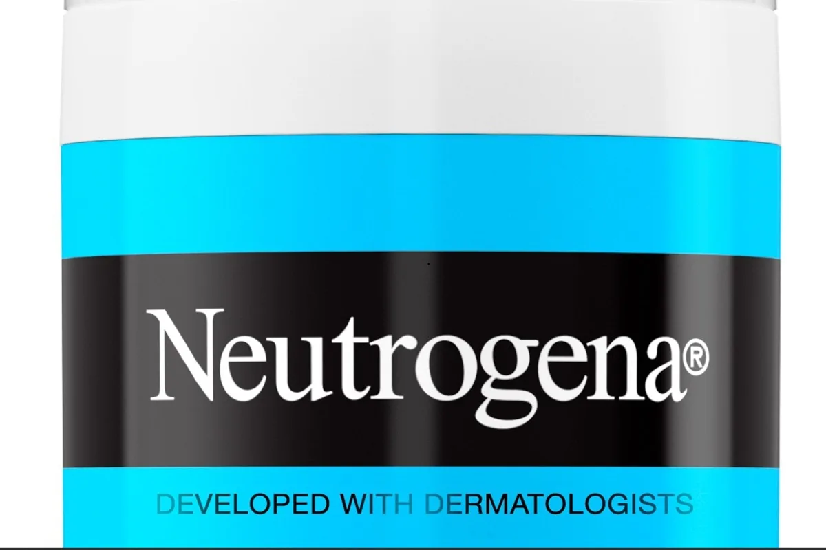 Neutrogena® Hydro Boost: Η δύναμη της ενυδάτωσης για υγιή, λαμπερή επιδερμίδα κάθε μέρα
