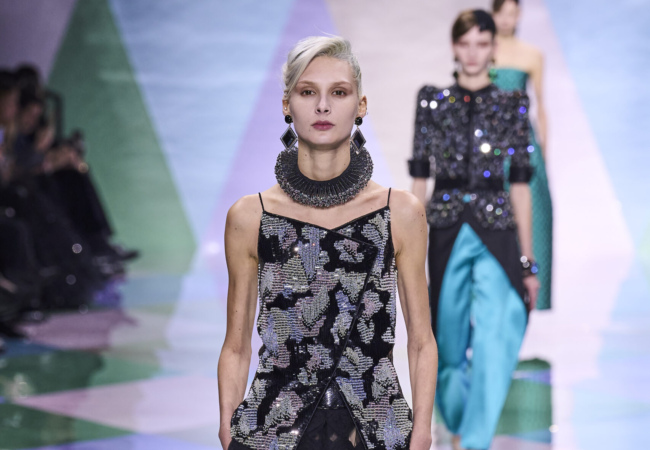 Ρόμβοι κατέκλυσαν το show του Giorgio Armani Privé στο Fashion Week SS'23