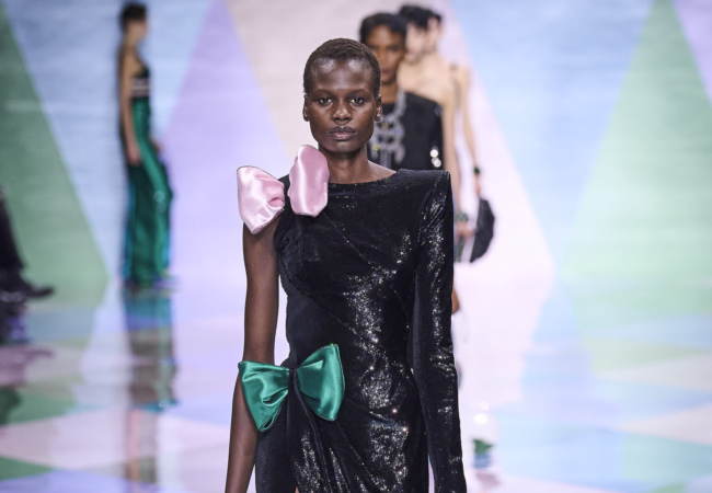 Ρόμβοι κατέκλυσαν το show του Giorgio Armani Privé στο Fashion Week SS'23