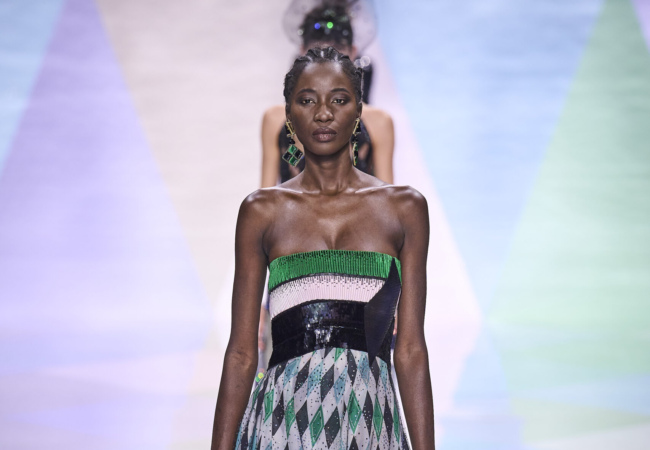 Ρόμβοι κατέκλυσαν το show του Giorgio Armani Privé στο Fashion Week SS'23