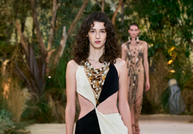 Η λαμπερή παρουσίαση της SS23 συλλογής της Celia Kritharioti εμπνευσμένη από την Αφρική