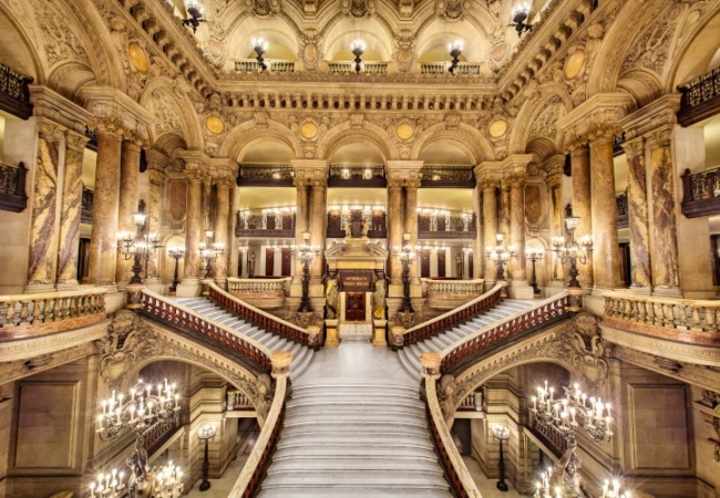 Ζήσε ένα βράδυ στο Palais Garnier στο Παρίσι και γίνε κομμάτι μιας Όπερας