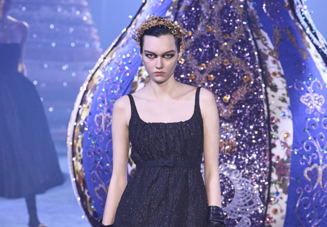 Beatniks και μπερέδες παρουσιάστηκαν στο fashion show FW'23 του Christian Dior