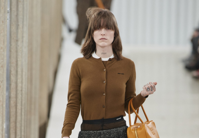 Pencil skirt: Η επιστροφή της πιο «femme fatale» φούστας από τα '40s