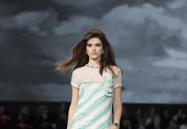 Chanel Workout: Η cruise συλλογή '24 του οίκου ήταν μια ωδή στην Πόλη των Αγγέλων