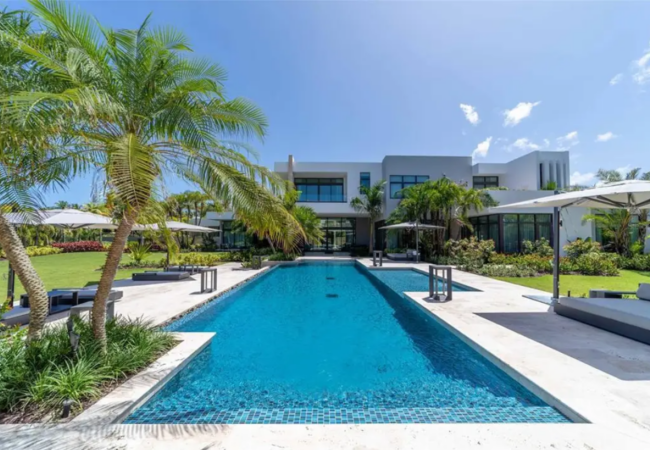 JAY-Z, BEYONCÉ HOME