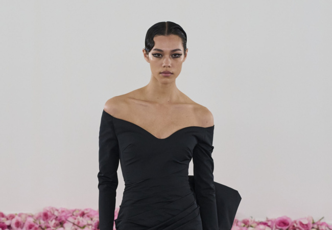 Η royal δραματική αισθητική υπερίσχυσε στην haute couture συλλογή του Giambattista Valli