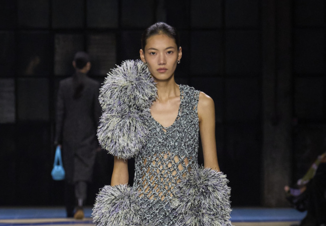 Το show μόδας SS'24 της Bottega Veneta αποκαλύπτει την ομορφιά της πολυπολιτισμικότητας