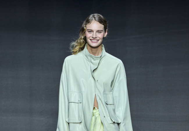 Το κοινό στοιχείο στην πασαρέλα των Prada και Emporio Armani ήταν η ανάλαφρη, σαν πέπλο οργάντζα