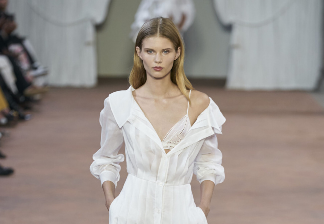 Ferretti, Cavalli και Etro: Τι είδαμε την πρώτη μέρα στην Εβδομάδα Μόδας SS'24 του Μιλάνο