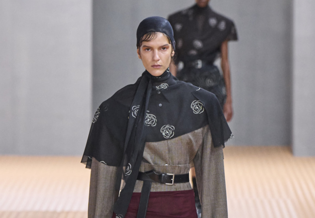 Το κοινό στοιχείο στην πασαρέλα των Prada και Emporio Armani ήταν η ανάλαφρη, σαν πέπλο οργάντζα