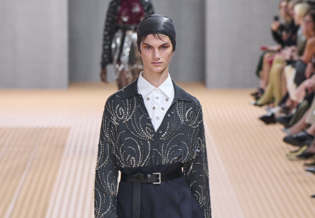 Το κοινό στοιχείο στην πασαρέλα των Prada και Emporio Armani ήταν η ανάλαφρη, σαν πέπλο οργάντζα
