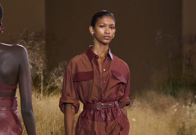 Το finale της Sarah Burton για τον McQueen και η αρχή της Louise Trotter για τον Carven