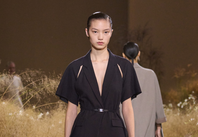 Το finale της Sarah Burton για τον McQueen και η αρχή της Louise Trotter για τον Carven