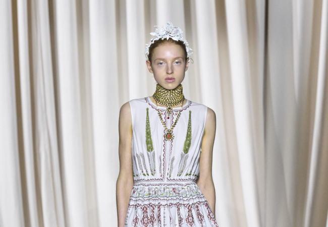 Loewe, Valli, Beckham, Coperni: 4 show με ένα κοινό παρονομαστή, την πρακτικότητα