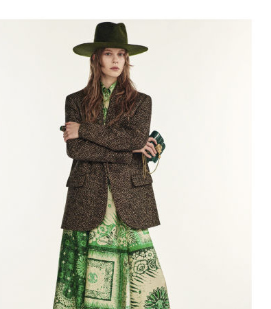 Η Pre-Fall '24 συλλογή του Roberto Cavalli μας ταξιδεύει σε μακρινά, εξωτικά τοπία