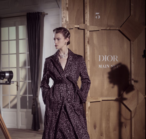 Η Dior Women's Pre-fall 2024 είναι μια ωδή στο μοναδικό στυλ της Marlene Dietrich