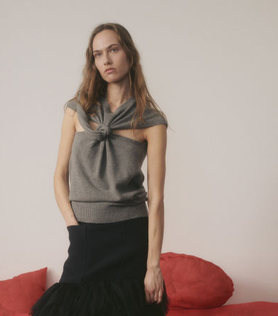 Η Stella McCartney δημιουργεί μια Pre-Fall 2024 συλλογή που υμνεί το ζωϊκό βασίλειο