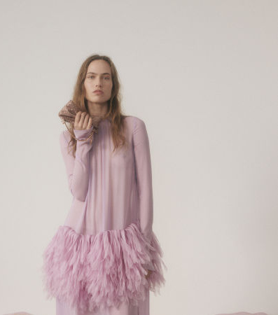 Η Stella McCartney δημιουργεί μια Pre-Fall 2024 συλλογή που υμνεί το ζωϊκό βασίλειο