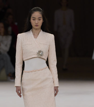 Chanel Couture Spring 2024: Μια ανάλαφρη συλλογή με έμπνευση από το μπαλέτο