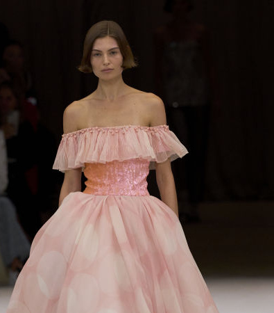 Chanel Couture Spring 2024: Μια αιθέρια συλλογή με έμπνευση από μπαλέτο