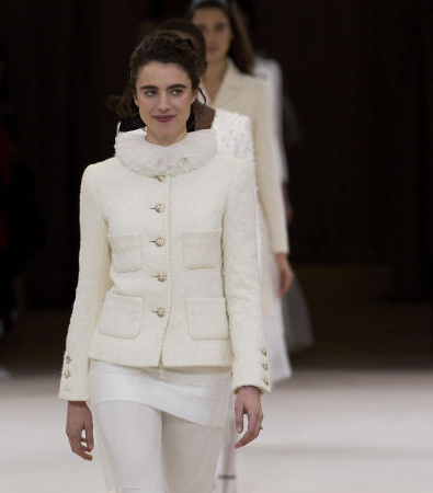 Chanel Couture Spring 2024: Μια ανάλαφρη συλλογή με έμπνευση από το μπαλέτο