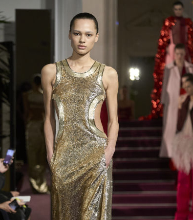 Colorful explosion: Μια θάλασσα από χρώματα στο show Haute Couture S'24 του Valentino