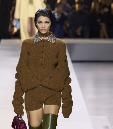 Gucci FW '24: Μια μοναδική συλλογή που αποτύπωσε το απρόσμενο στο αναμενόμενο συνηθισμένο