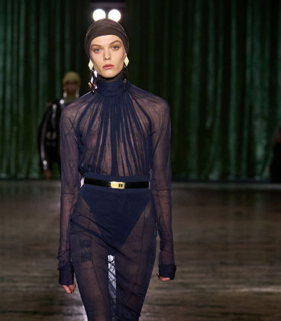 YSL FW '24: Η συλλογή του Anthony Vaccarello ήταν ακριβής, μοναδική και κυρίως διάφανη